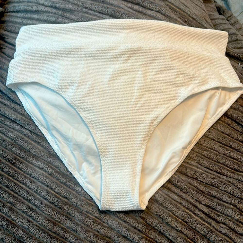 Old navy nwt swim bottoms white